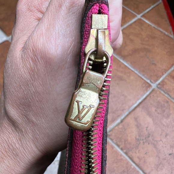 Louis Vuitton Monogram Neverfull GM Pochette Fuchsia - Picture 12 of 17